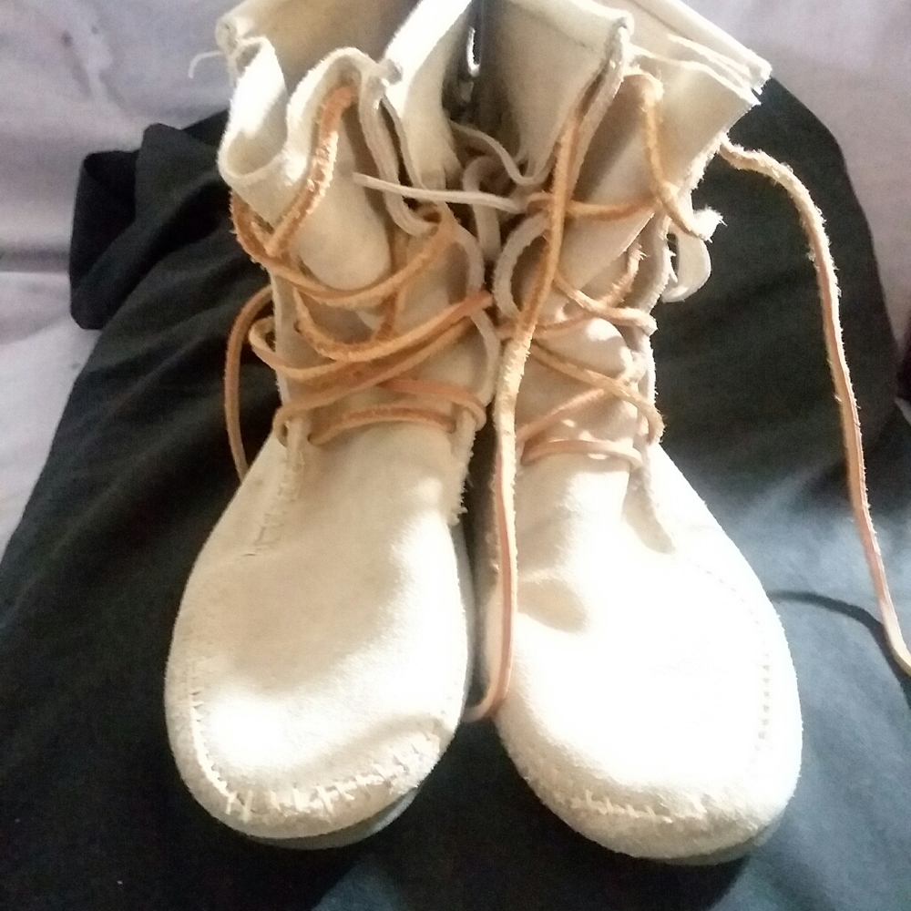 NWT Moccasins in Putty (sand color), size 7